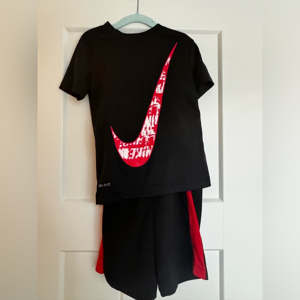 Nike dri-fit top with Jumping Beans active wear shorts. SZ4 little boys
